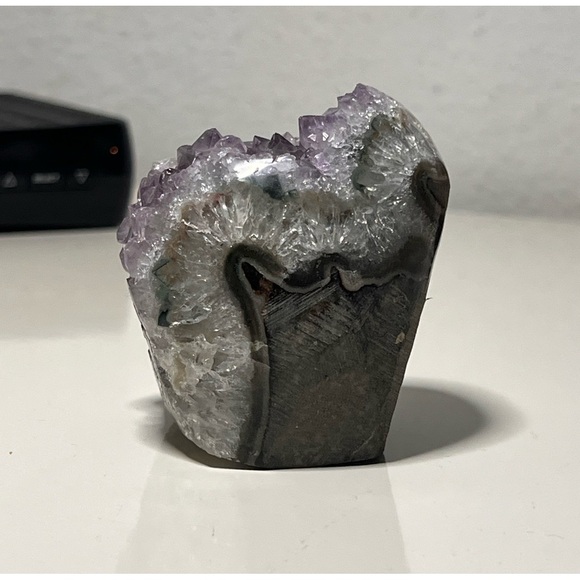 Amethyst cluster - Picture 3 of 4